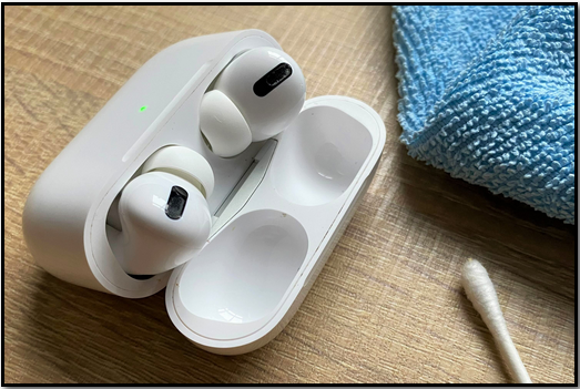 wipe-the-airpods