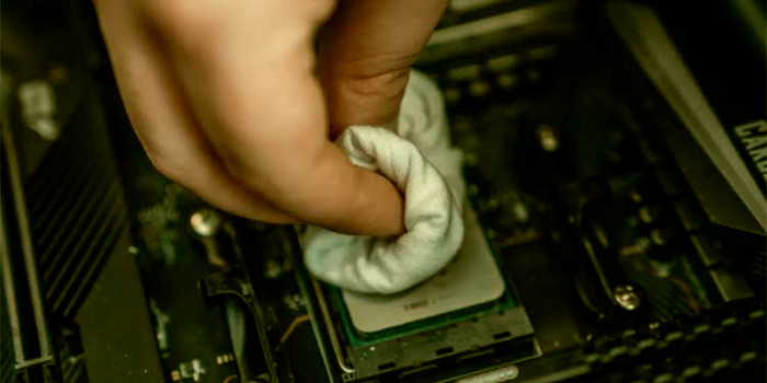 suitable-thermal-paste-cleaner-for-your-cpu