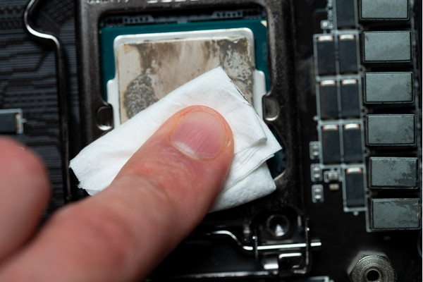 remove-cpu-thermal-grease