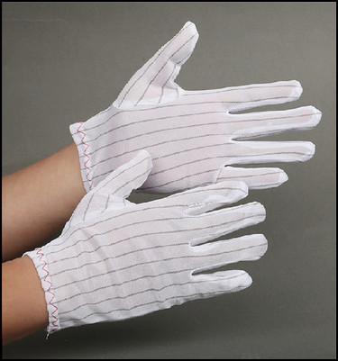 use-anti-static-gloves