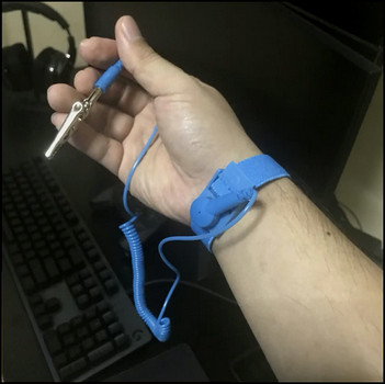 anti-static-band