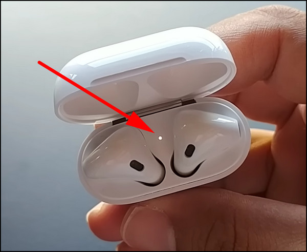 airpods-reset-led