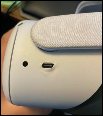 defective-oculus-quest-2-charging-port